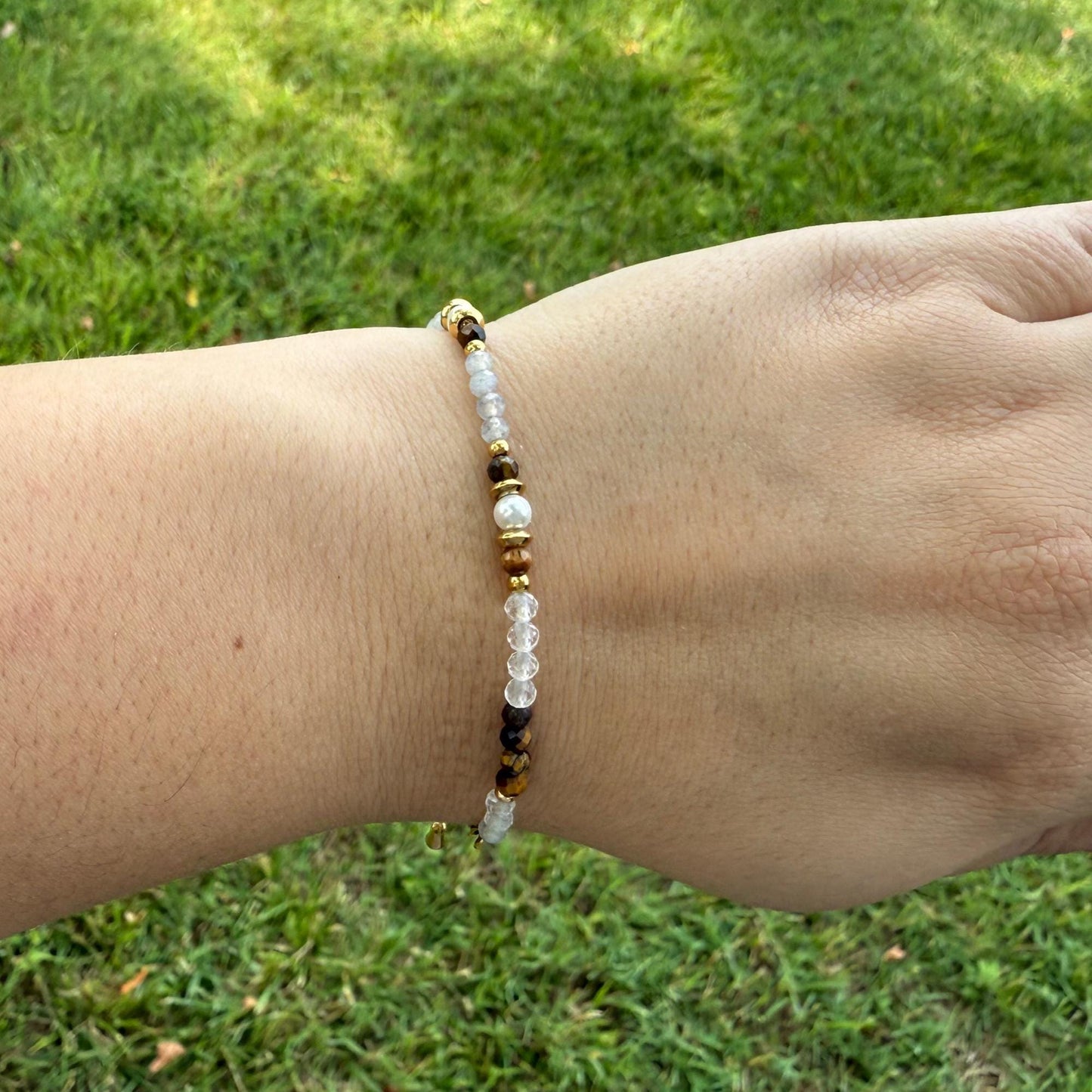 Labradorite & Tiger’s Eye Bracelet – Golden Aura Healing Crystal Jewelry for Empowerment