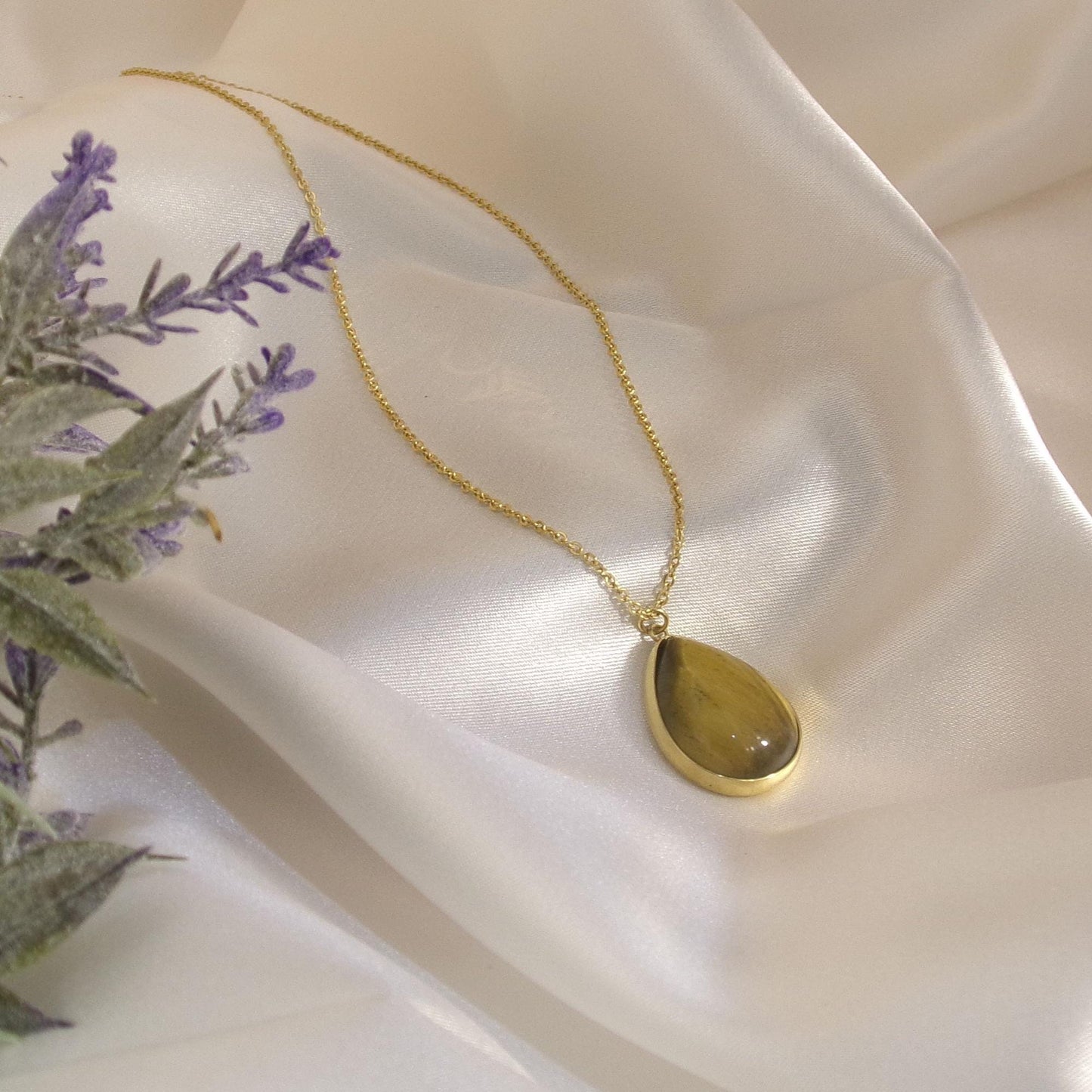 Tiger's Eye Teardrop Necklace: 18k Gold Plated Healing Crystal