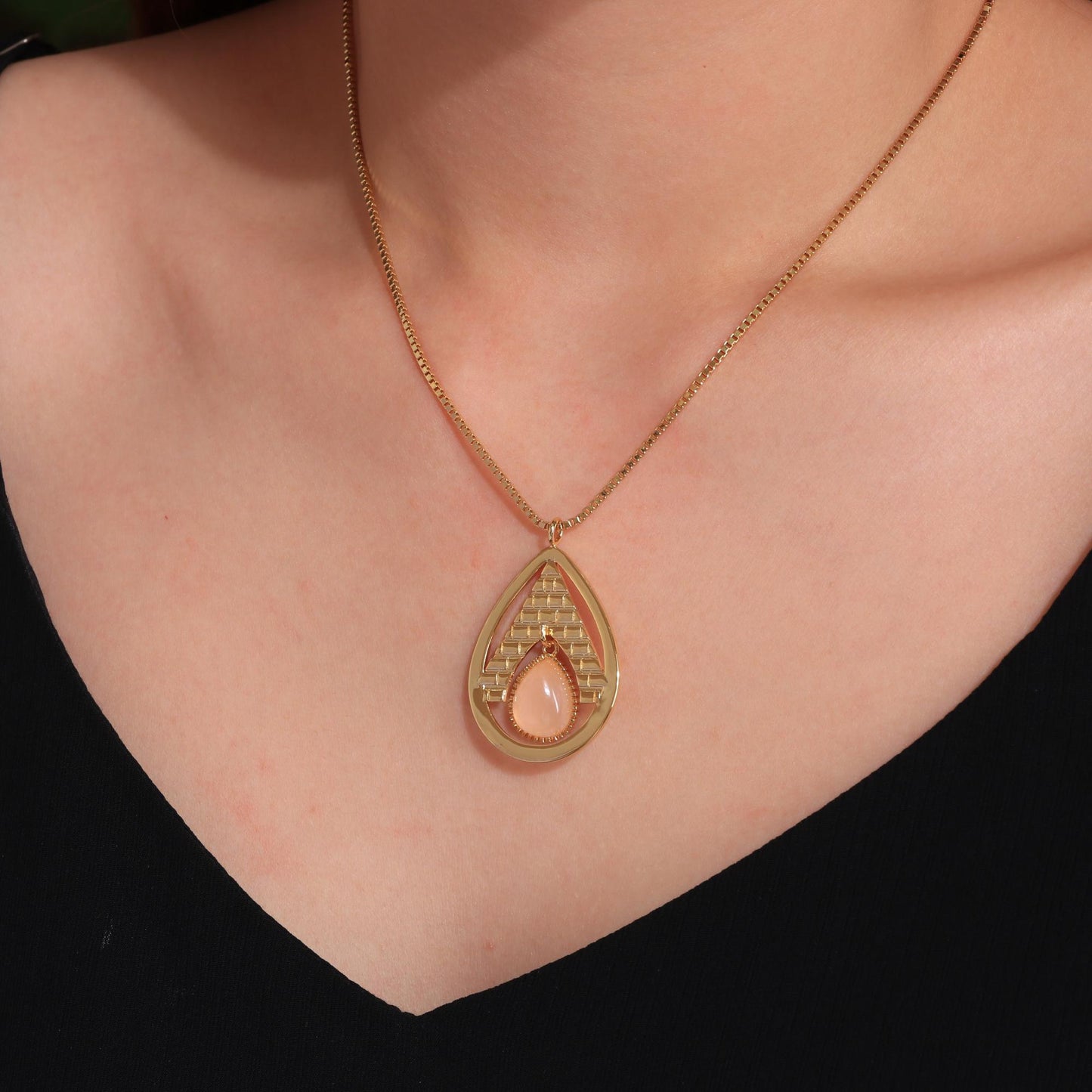 Crystal Pyramid Pendant Necklace – Amethyst, Rose Quartz & Red Jasper Healing Crystal Jewelry Gift for Her